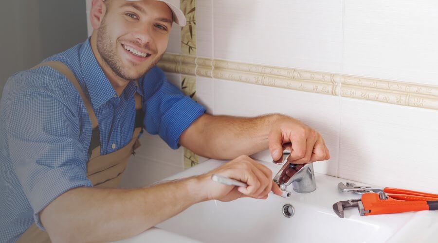Expert burst pipe repair services in French Village, MO